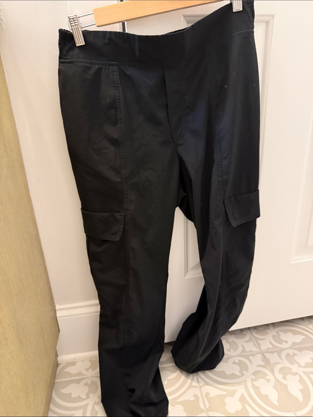 Athleta Black Cargo Joggers with Side Pockets. Worn once